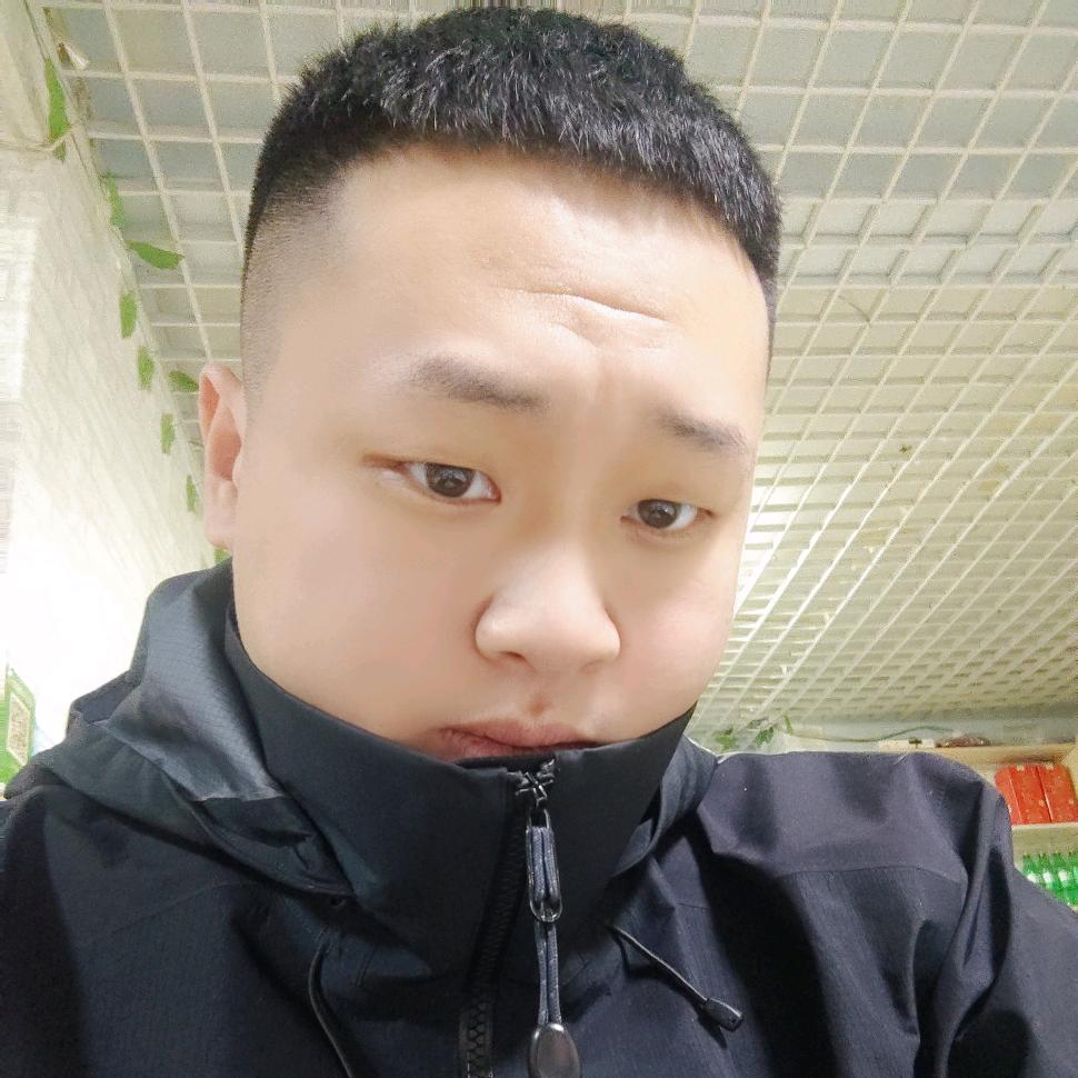李胖球。