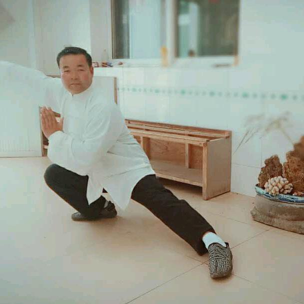 牵手