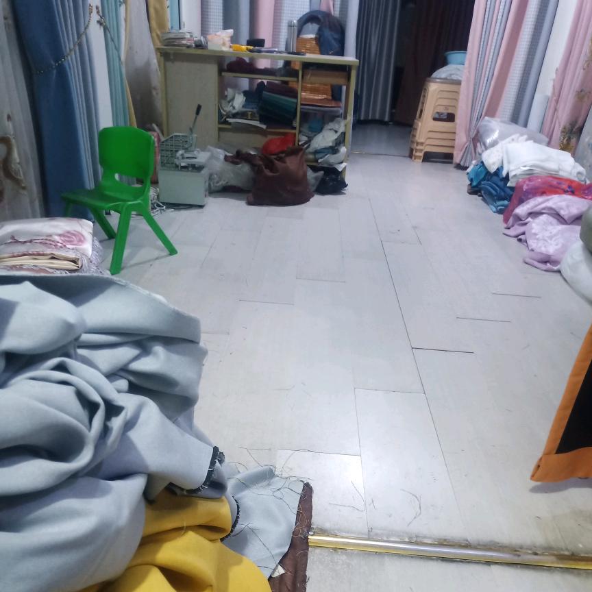 余子华