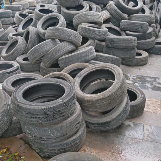 华哥精品二手轮胎（轮胎精修）