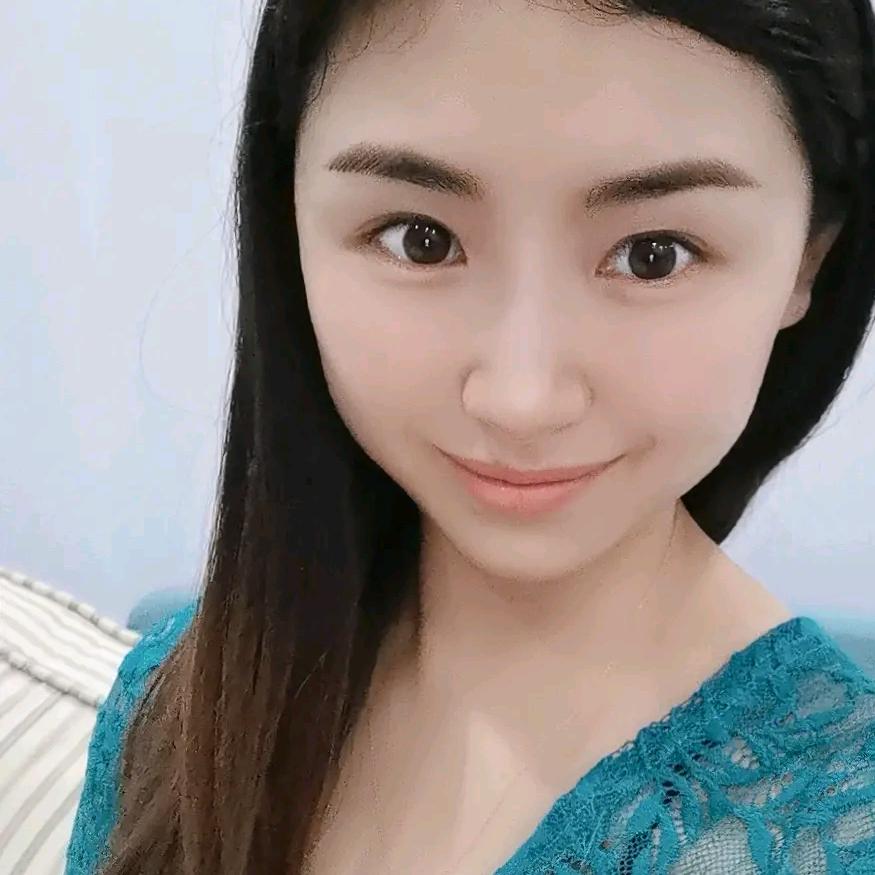 ∵√