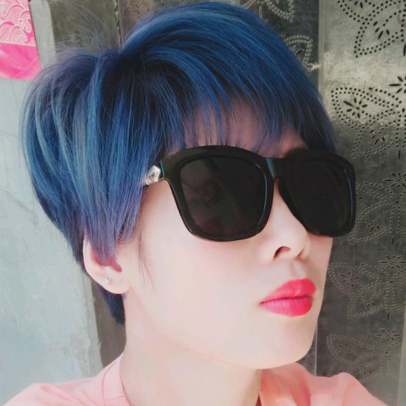 淡看红尘系浮云