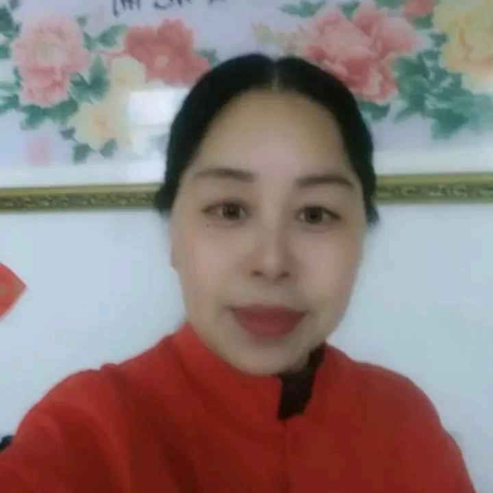 喜欢开心   12点半开播