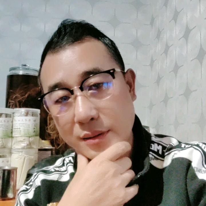 高源上的狼！狼哥