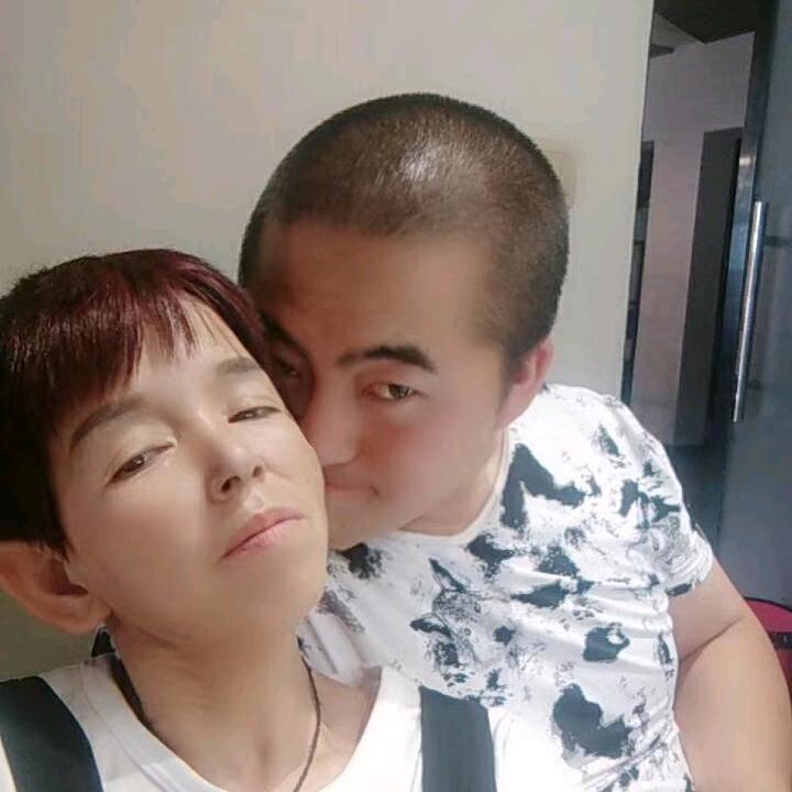 浅笑伊人落红尘