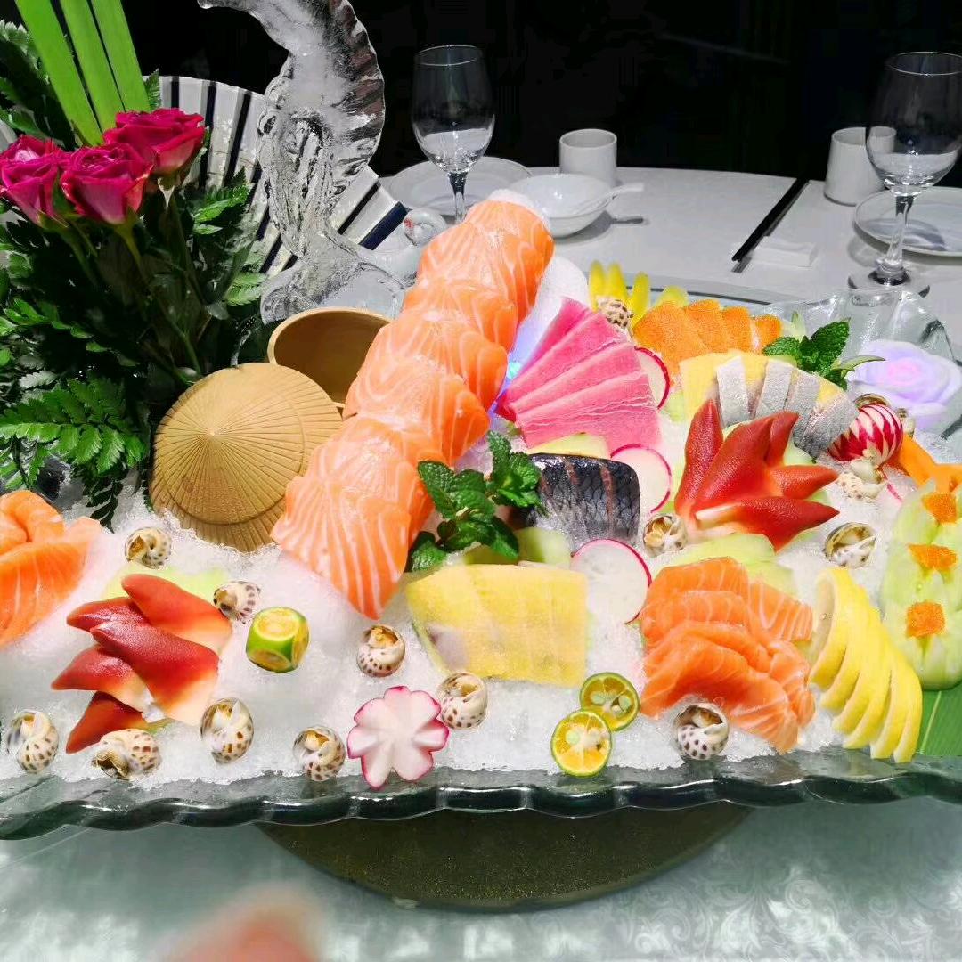 全球餐饮人✘承蒙厚爱， ✔