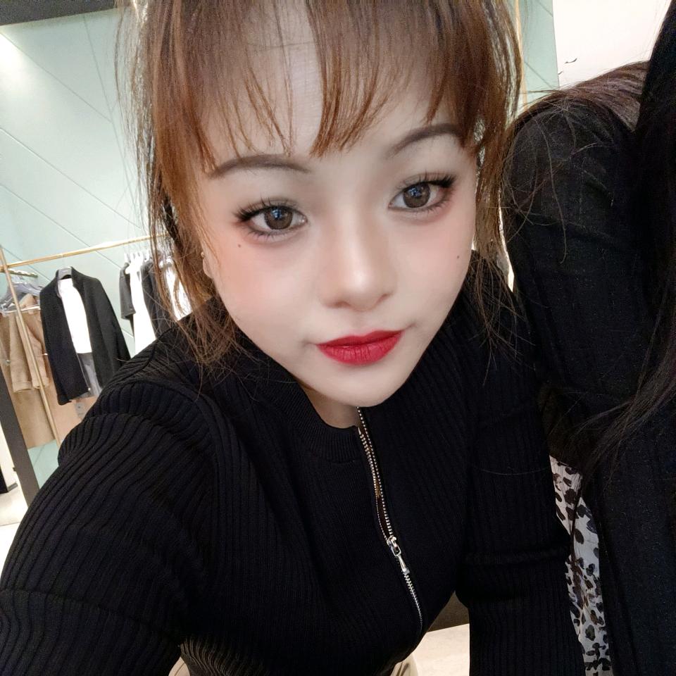 小辣椒芹姐艾美家(周浦万达店)