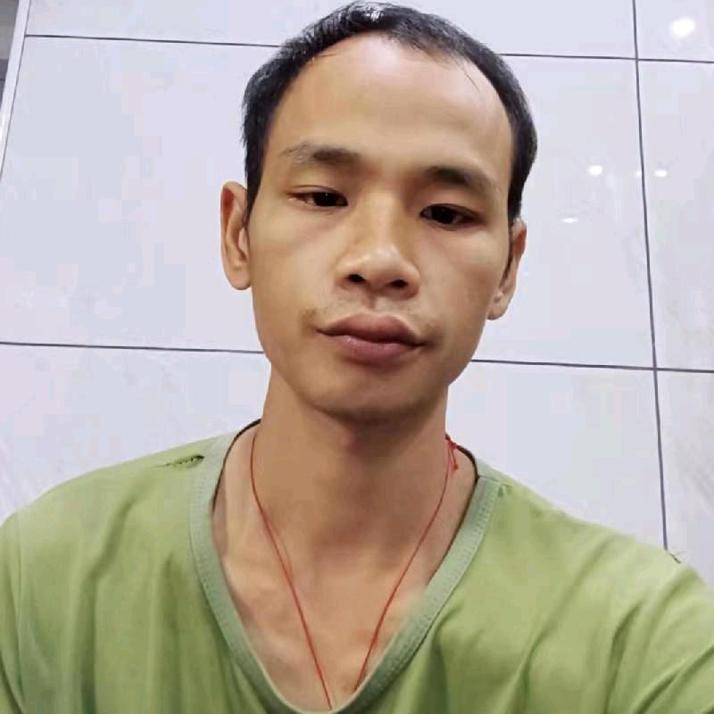 再苦再累自己扛小坤