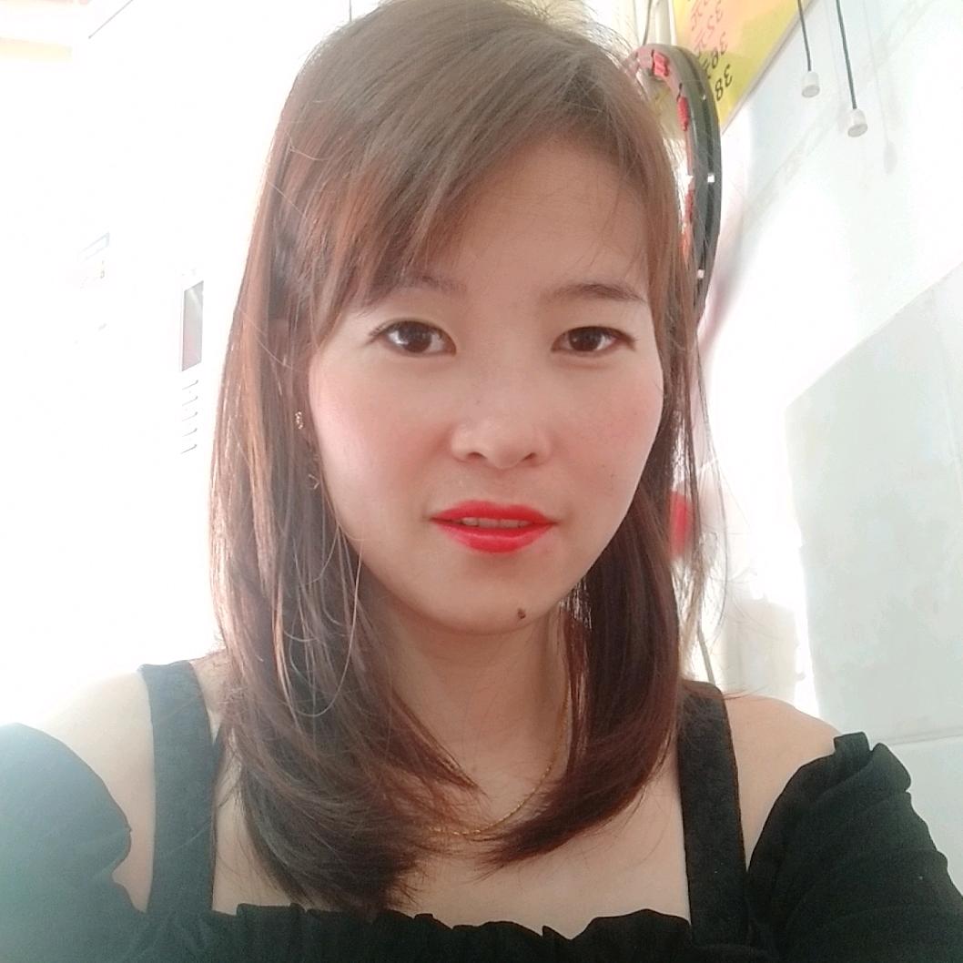 爱笑的莹莹