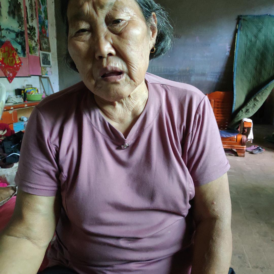 老妈妈