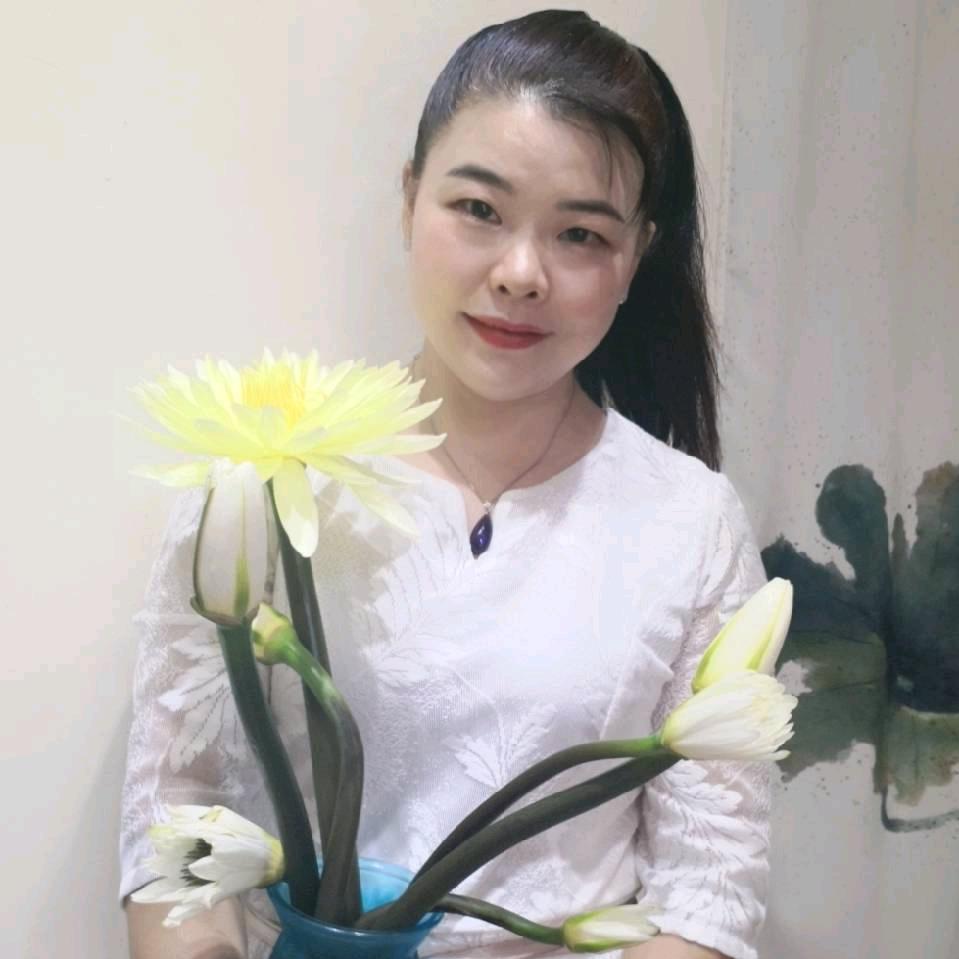 雅居花艺坊陈晓玲