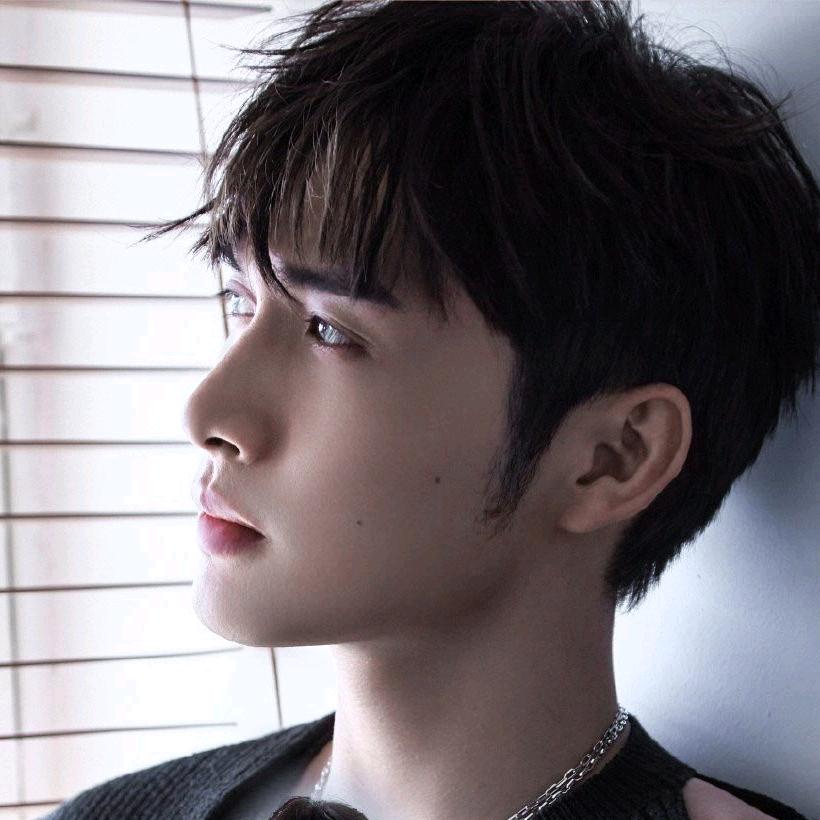 余生只爱张彬彬