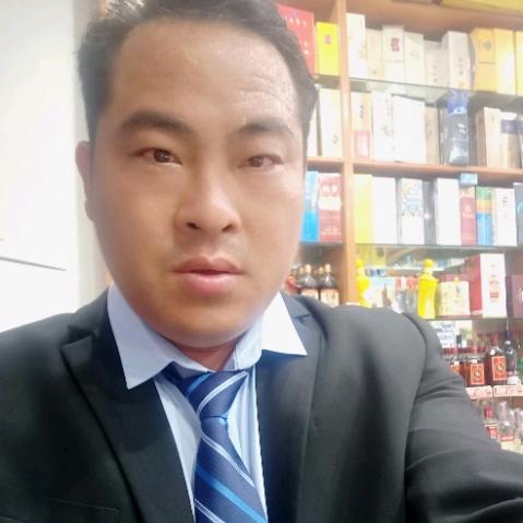 金伟烟酒超市