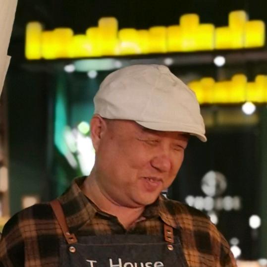 酒吧老王（酒吧0-1开店，就找酒吧老王）