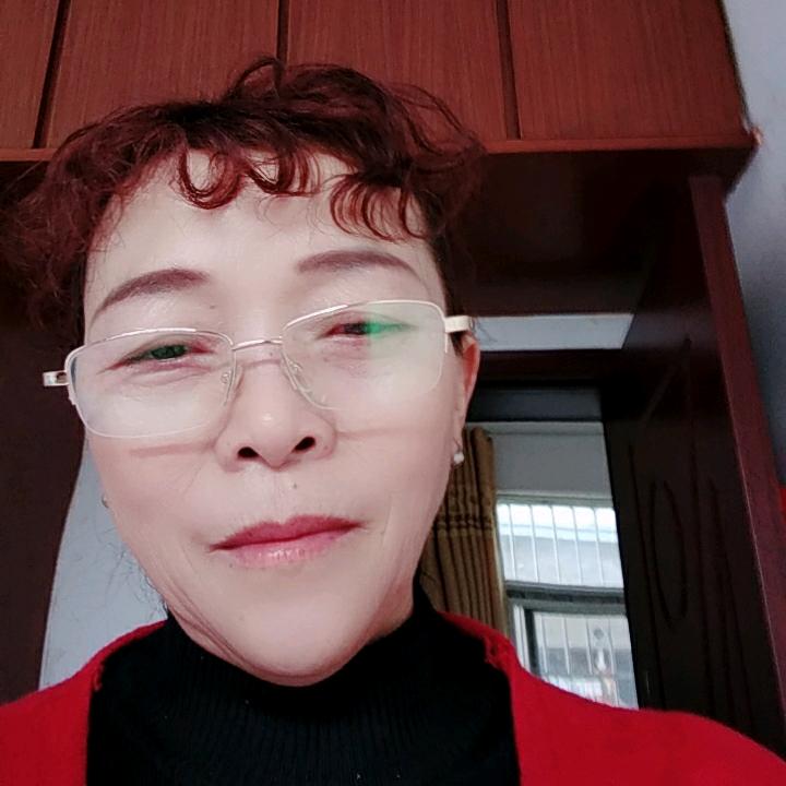 刘何容