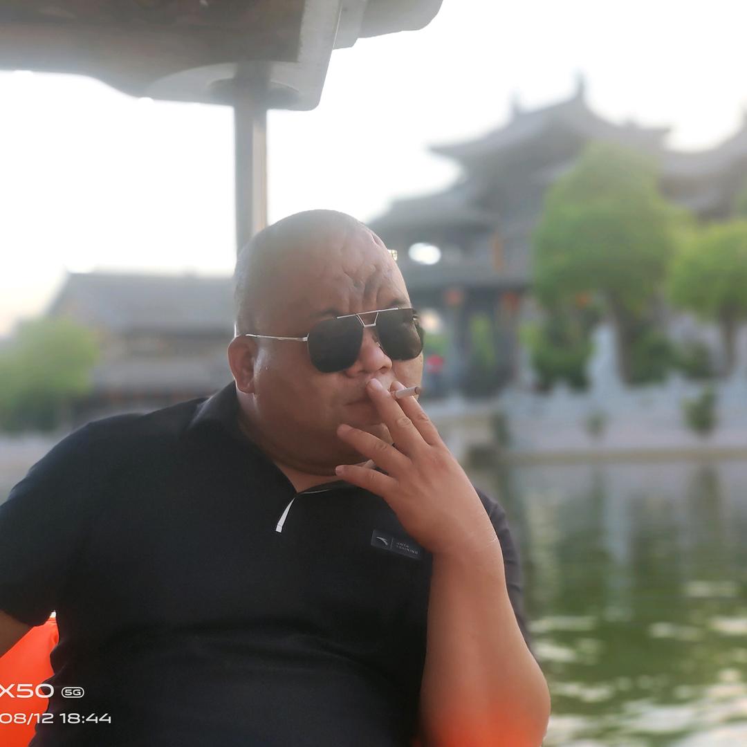 开封的胖哥