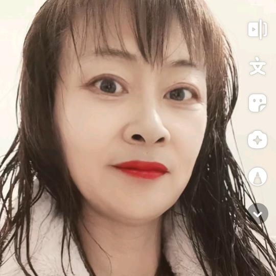 从中笑