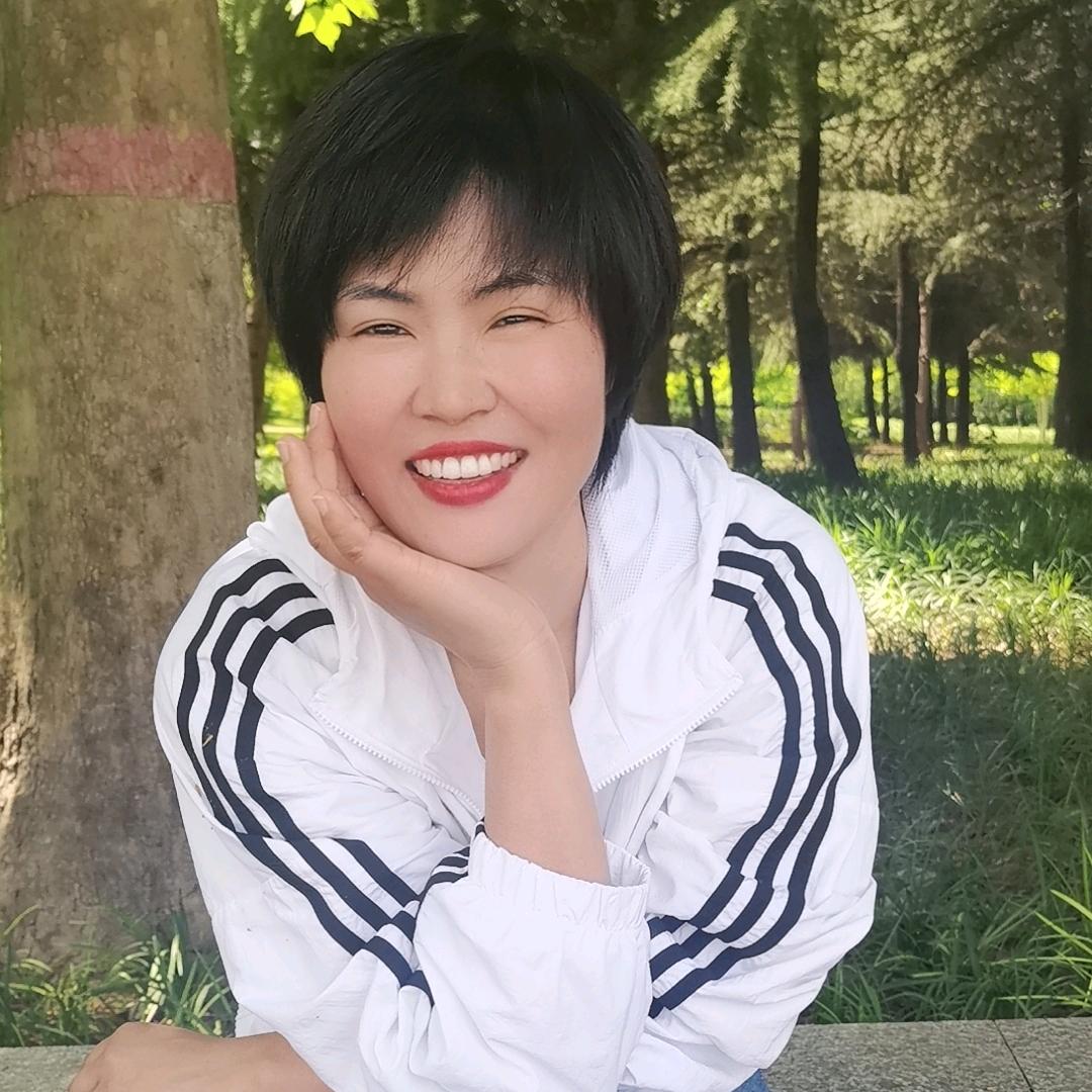 大眼睛燕子