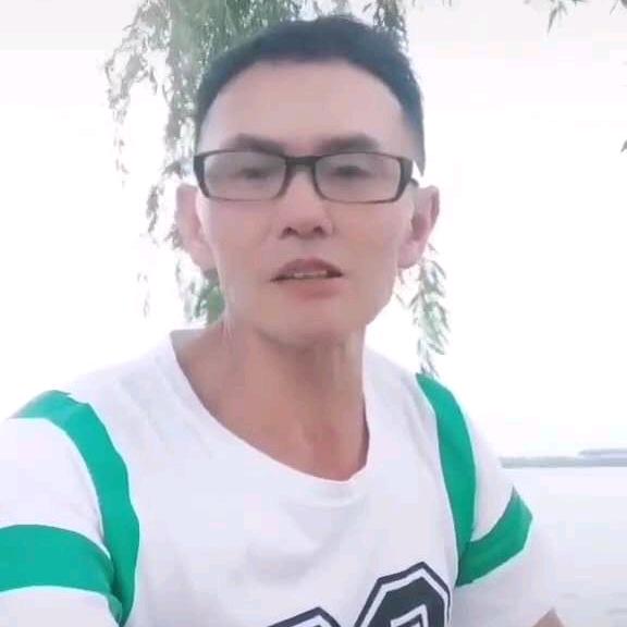 杨哥。