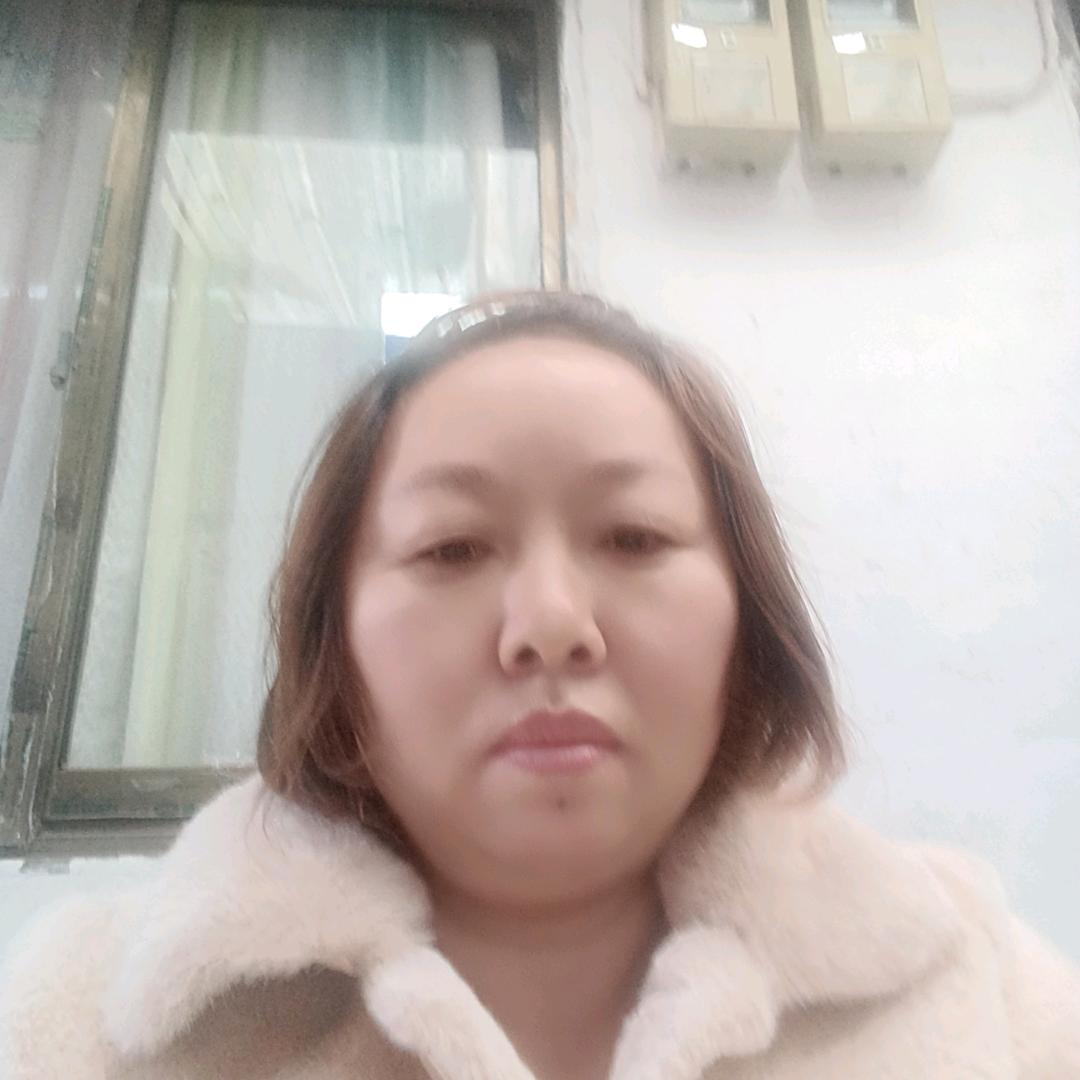 李小英
