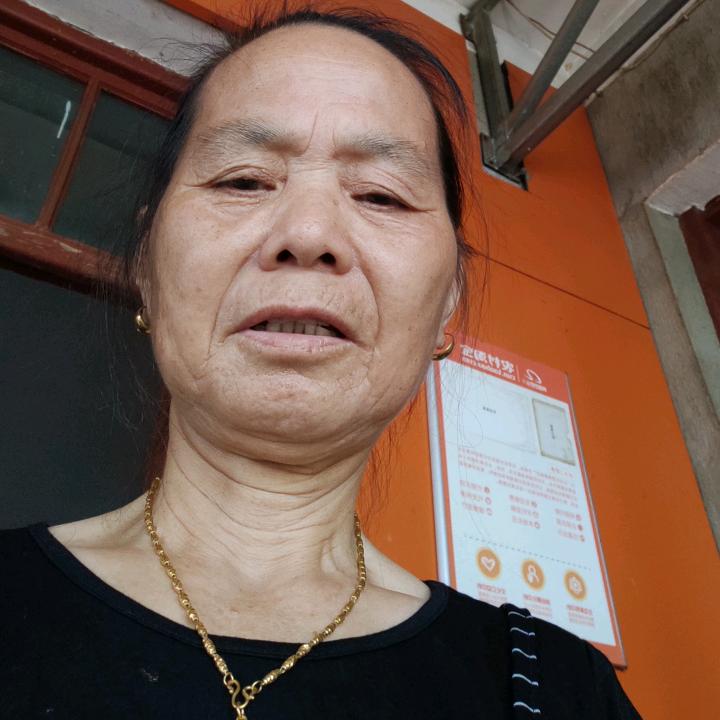 南县网红奶奶舒翠娥