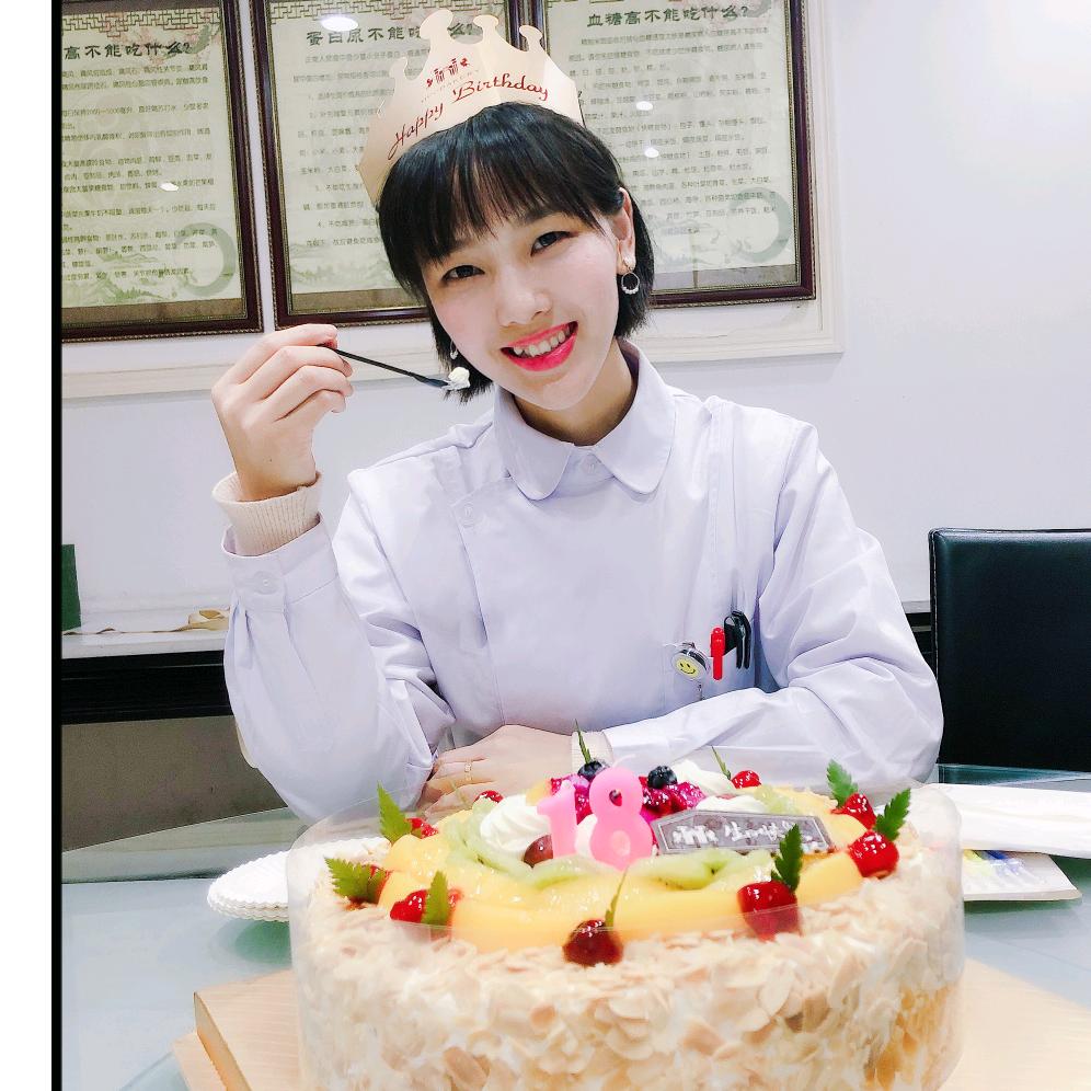 张伟老师助理小吴