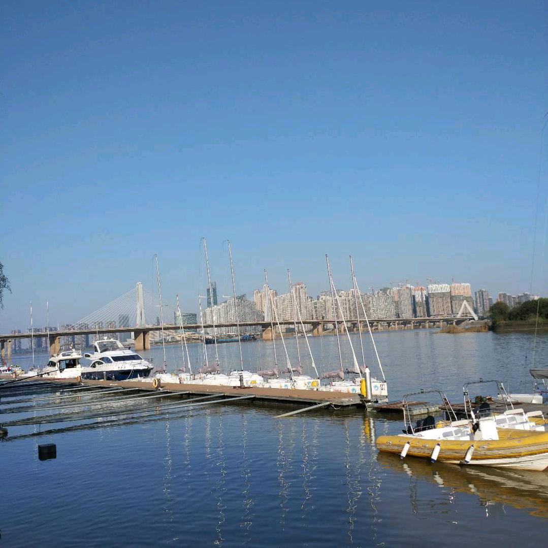 @启辉天极