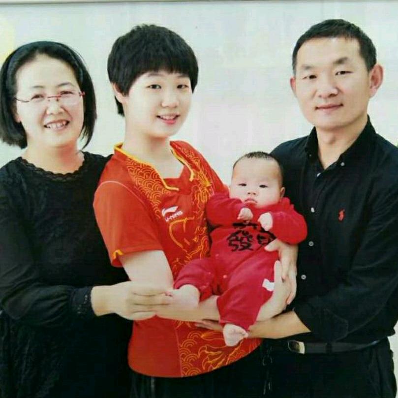 小小曼曼乒乓路
