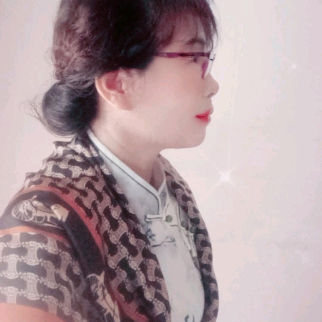 黄发琼姐