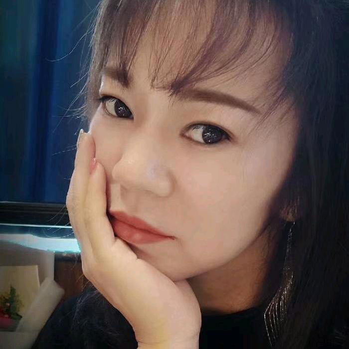 跑步撸铁的宋阿姨