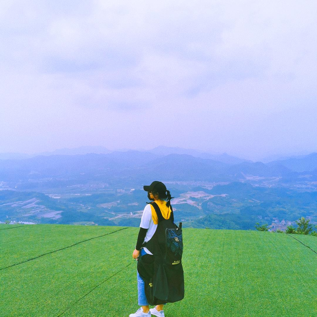 小胡瑶瑶瑶