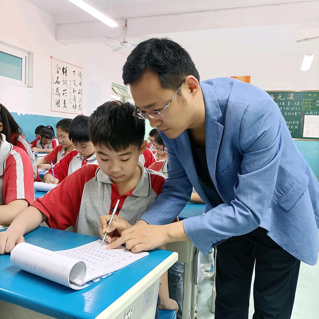 00后心态80后教师