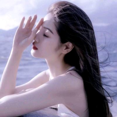 眼眸٩(๑•̀ω•́๑)۶