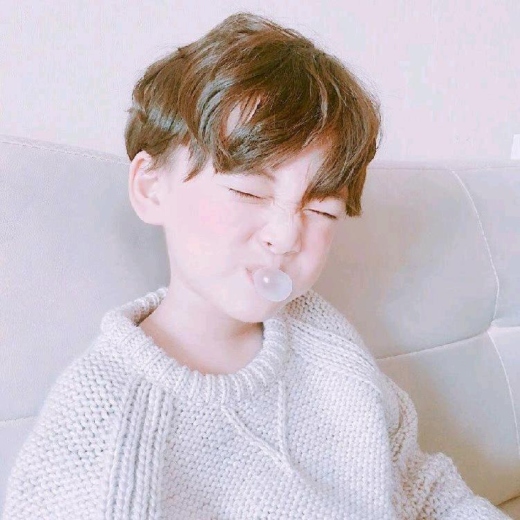 张宏群
