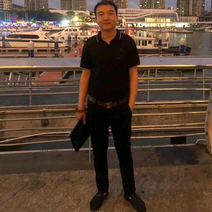 泽驰现货勾花网 程向阳