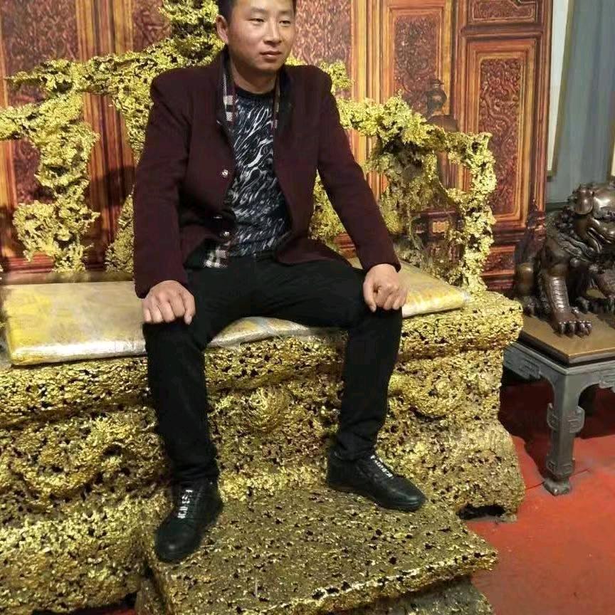 张纪龙