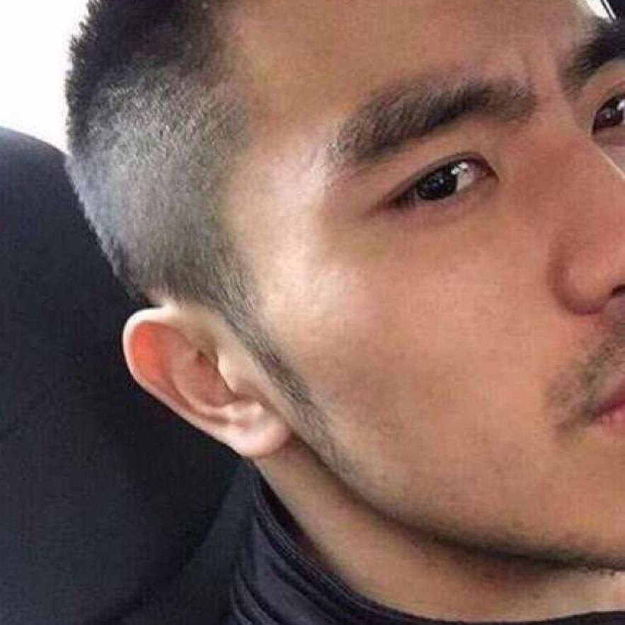 人生就像一出戏 。