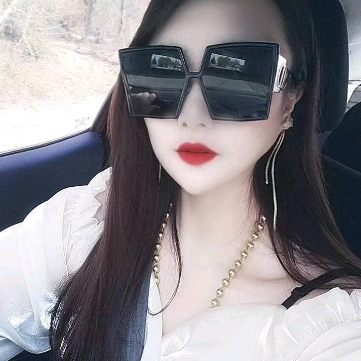彤彤