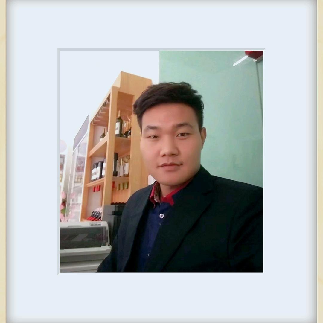 㣻罖