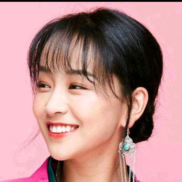 藏家姑娘。