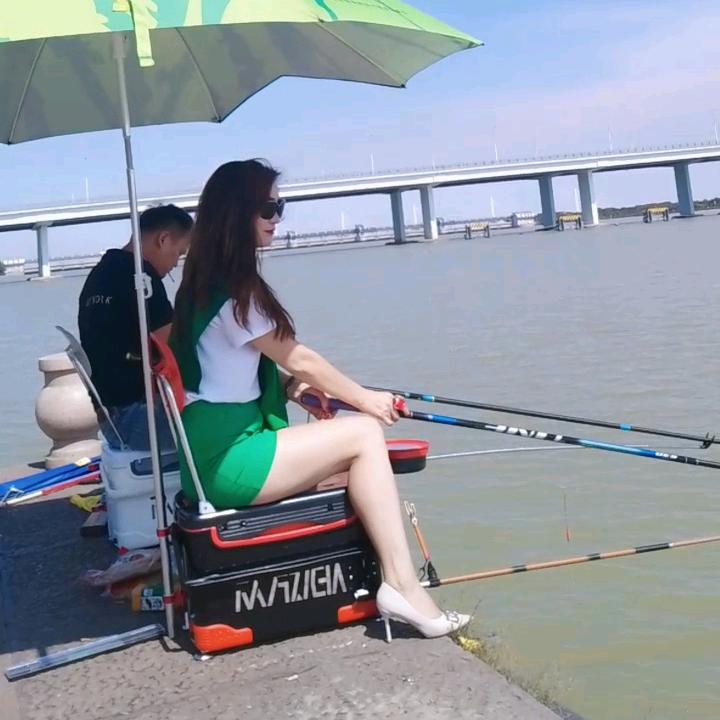 詹小鱼