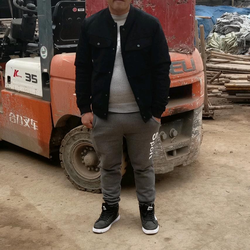 美女我在等你 单身哥🕴