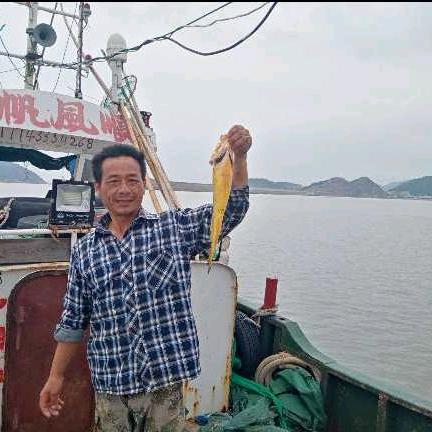彭选富