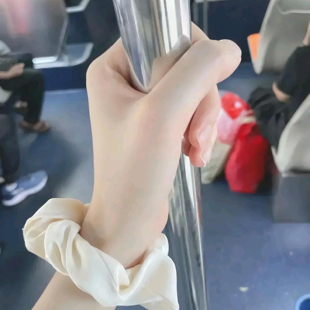 把你飞上天，与太阳肩并肩