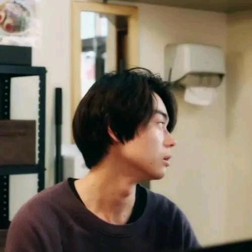 肆壹不会拍照了