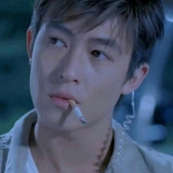 兜不住屎被护工乱捶