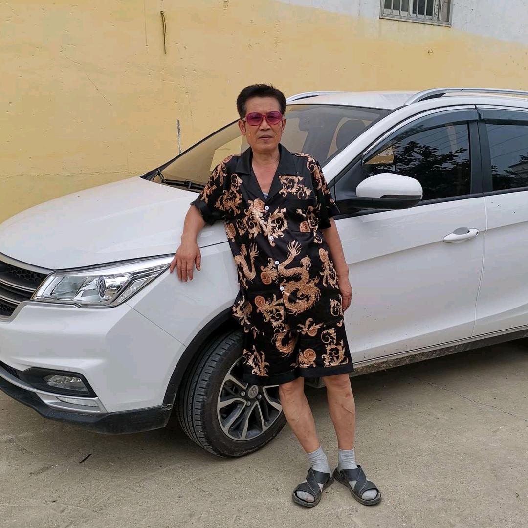 四季开花，正能量老兵