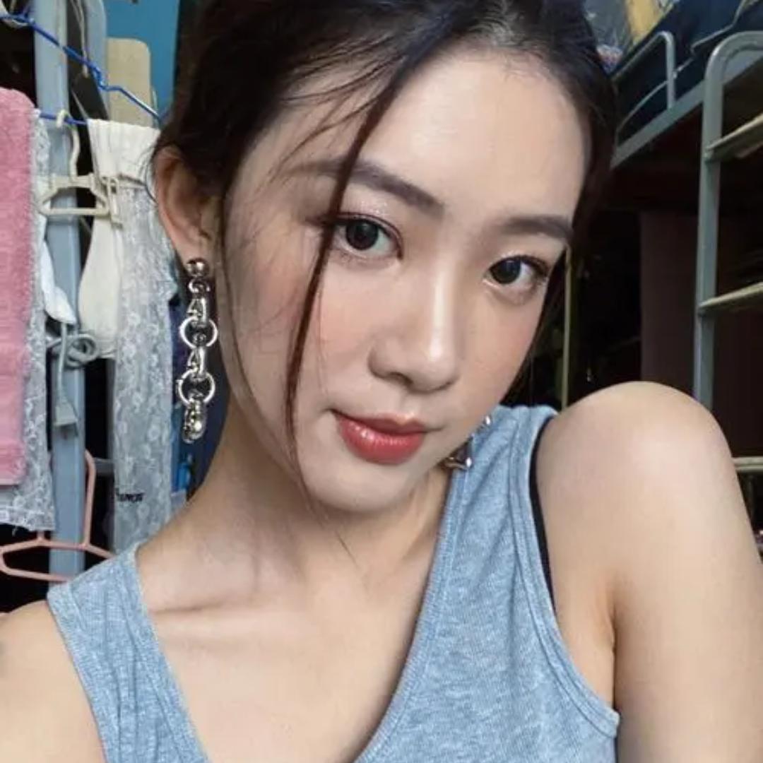 爱吃鱼的猫🐱