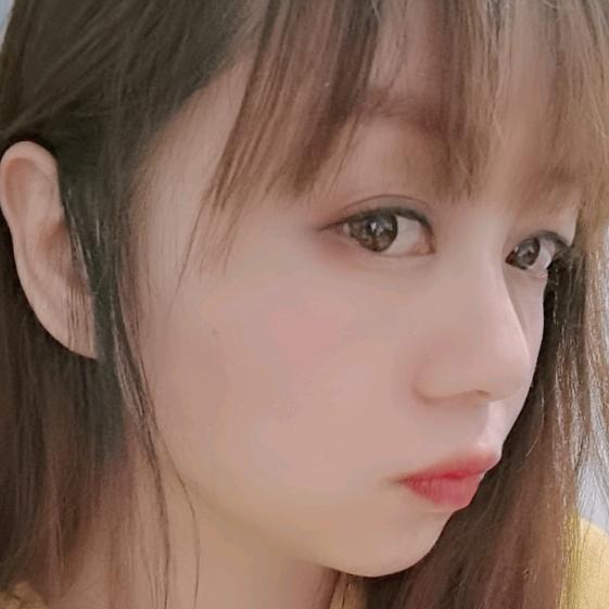 琦琳爱吃糖
