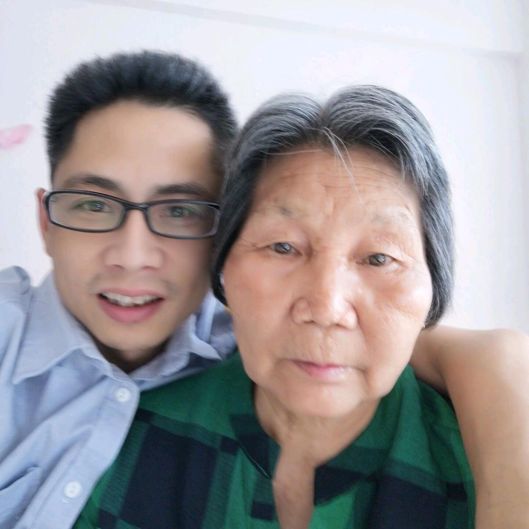 家具人严厂长妈妈